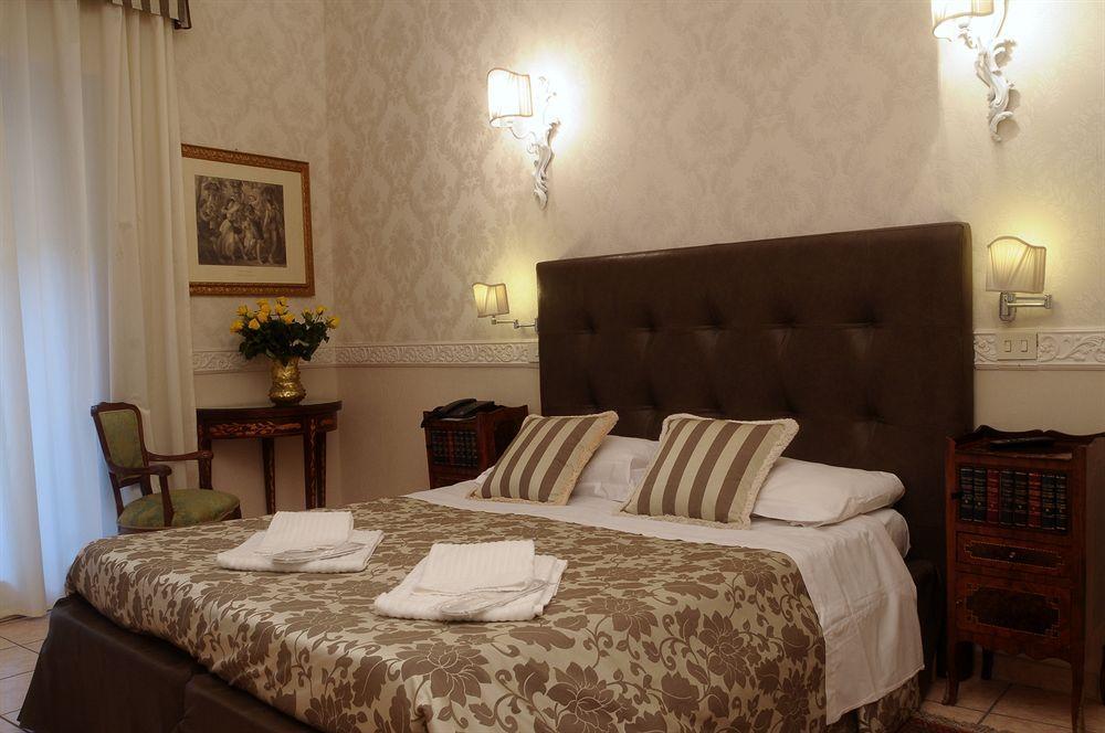 Bed and Breakfast Residenza Zanardelli Rzym Zewnętrze zdjęcie